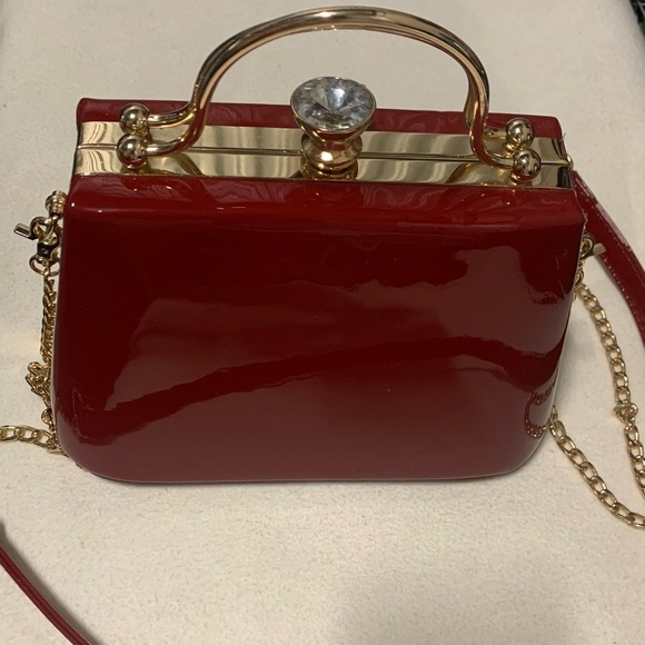 Elegant Evening Handbag Glossy Red Gold Retro Top Handle Strap Holiday Party - Picture 4 of 13
